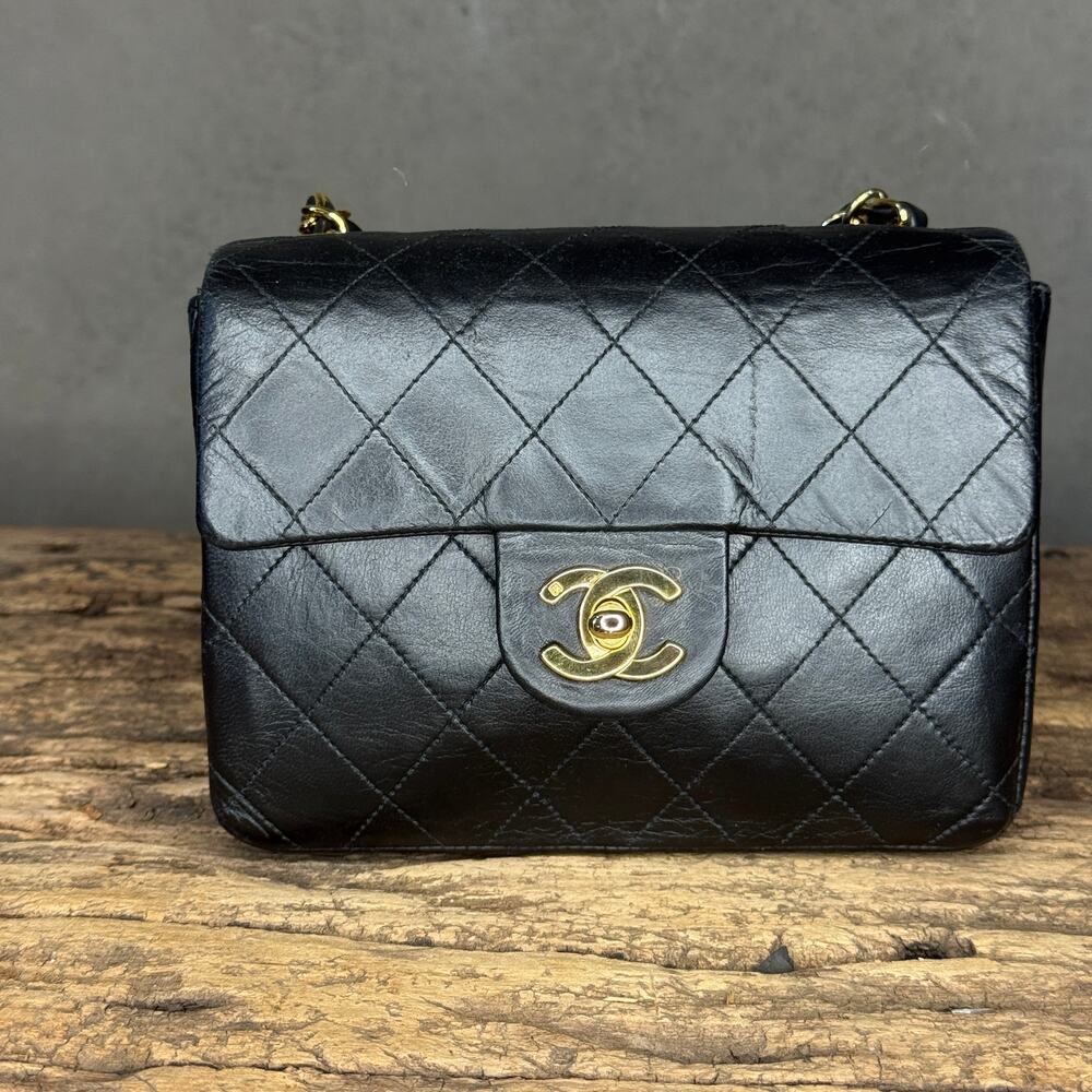 Authentic Vintage Chanel Classic Mini Flap Bag – Lambskin – Series 2 (1991-1994)